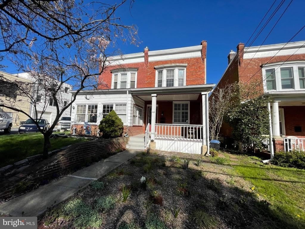 303 S Olive Street – photo 1 of 51