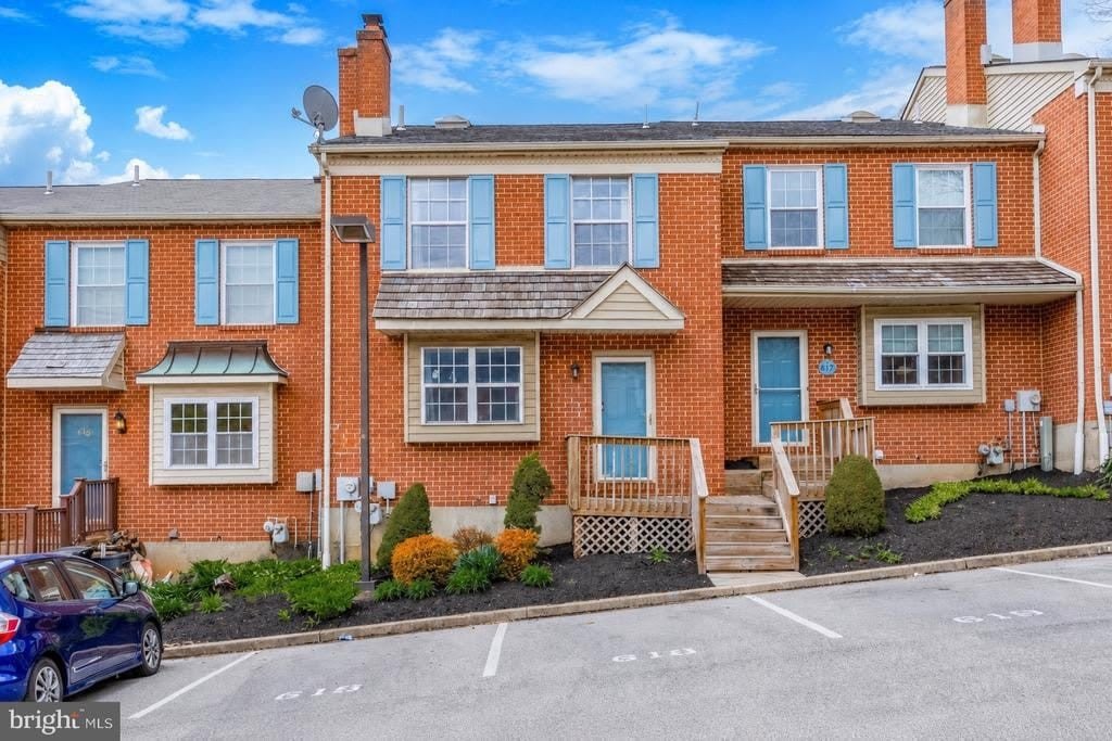 618 COATES LANE – photo 1
