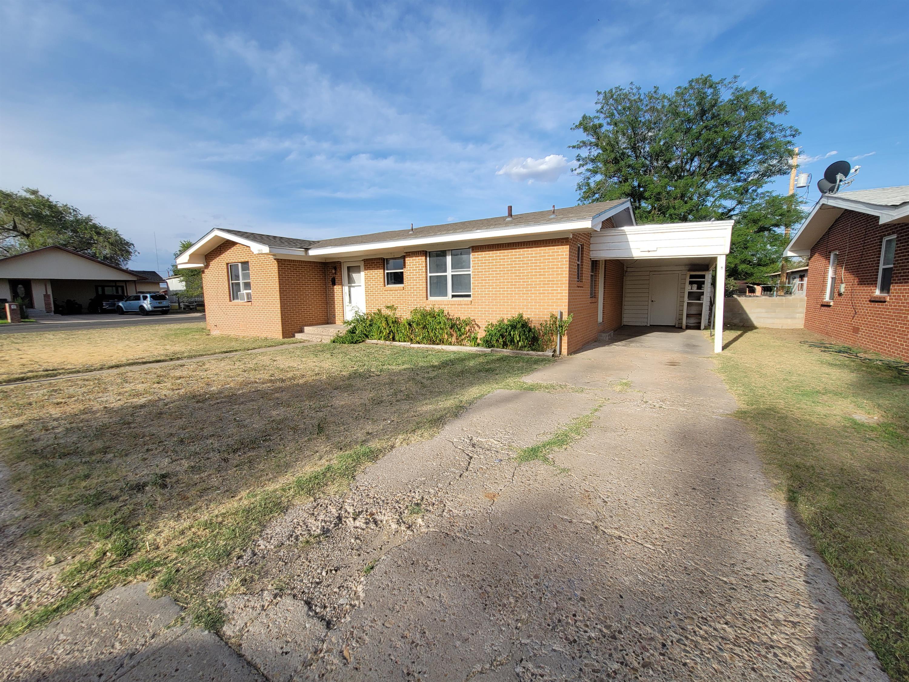 212 North Globe Avenue – photo 1 of 22