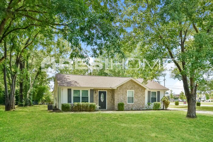 100 Vanderford Lane – photo 1 of 16