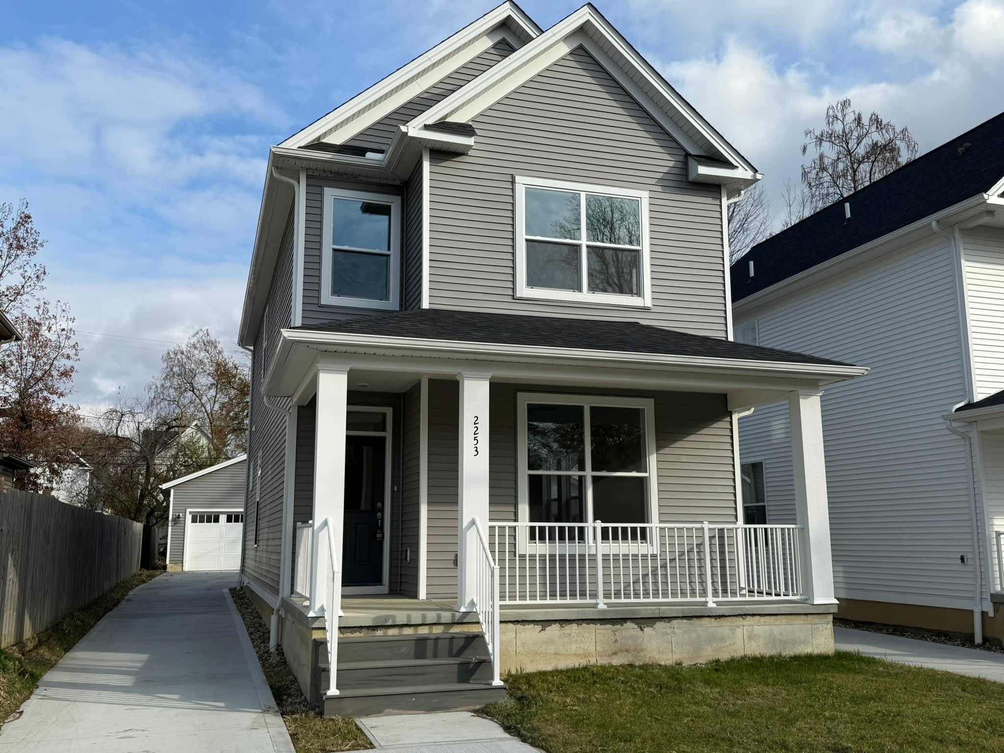 2253 E 97th St – photo 1