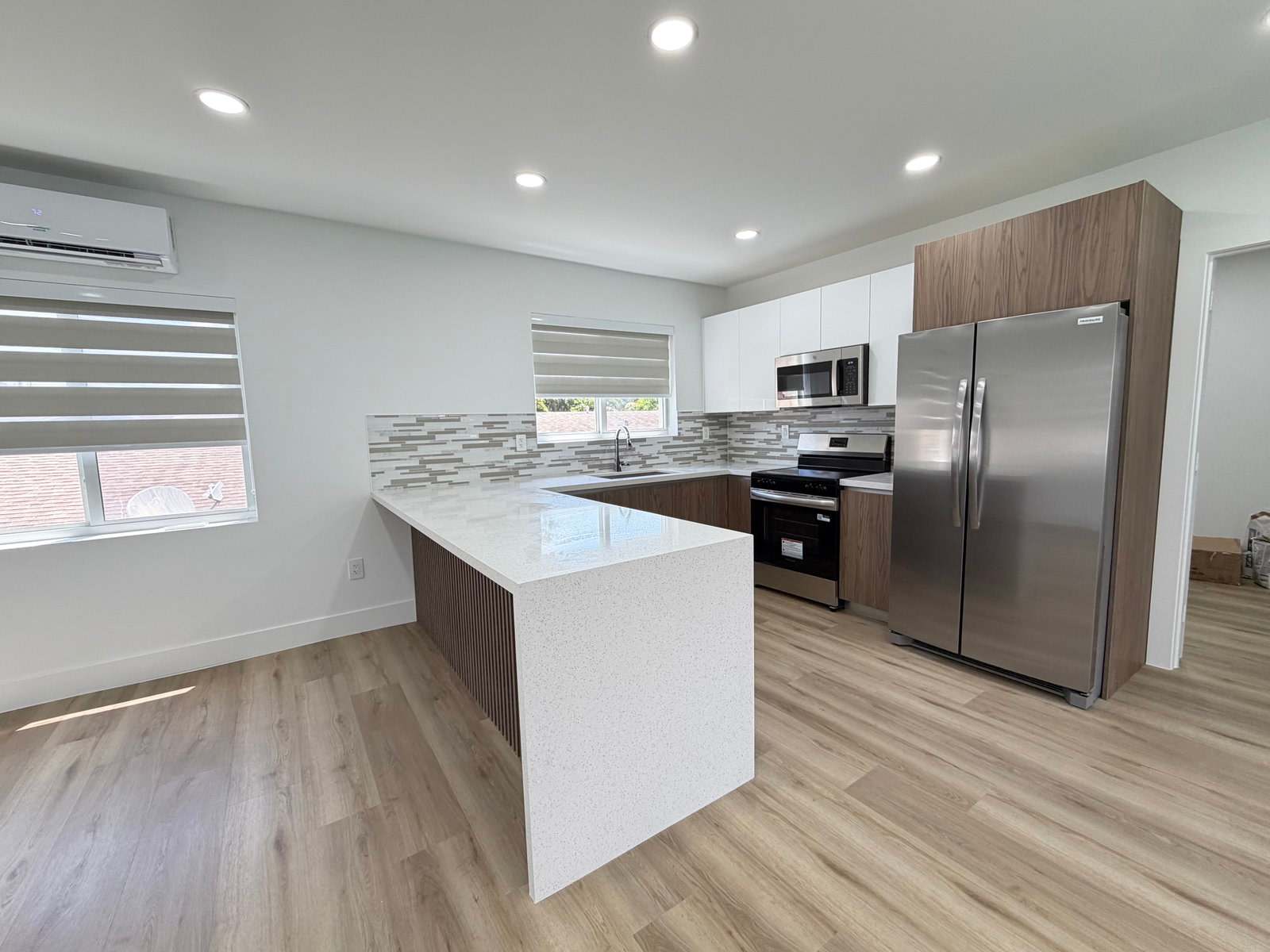 311 Southwest 27Th Avenue – photo 1