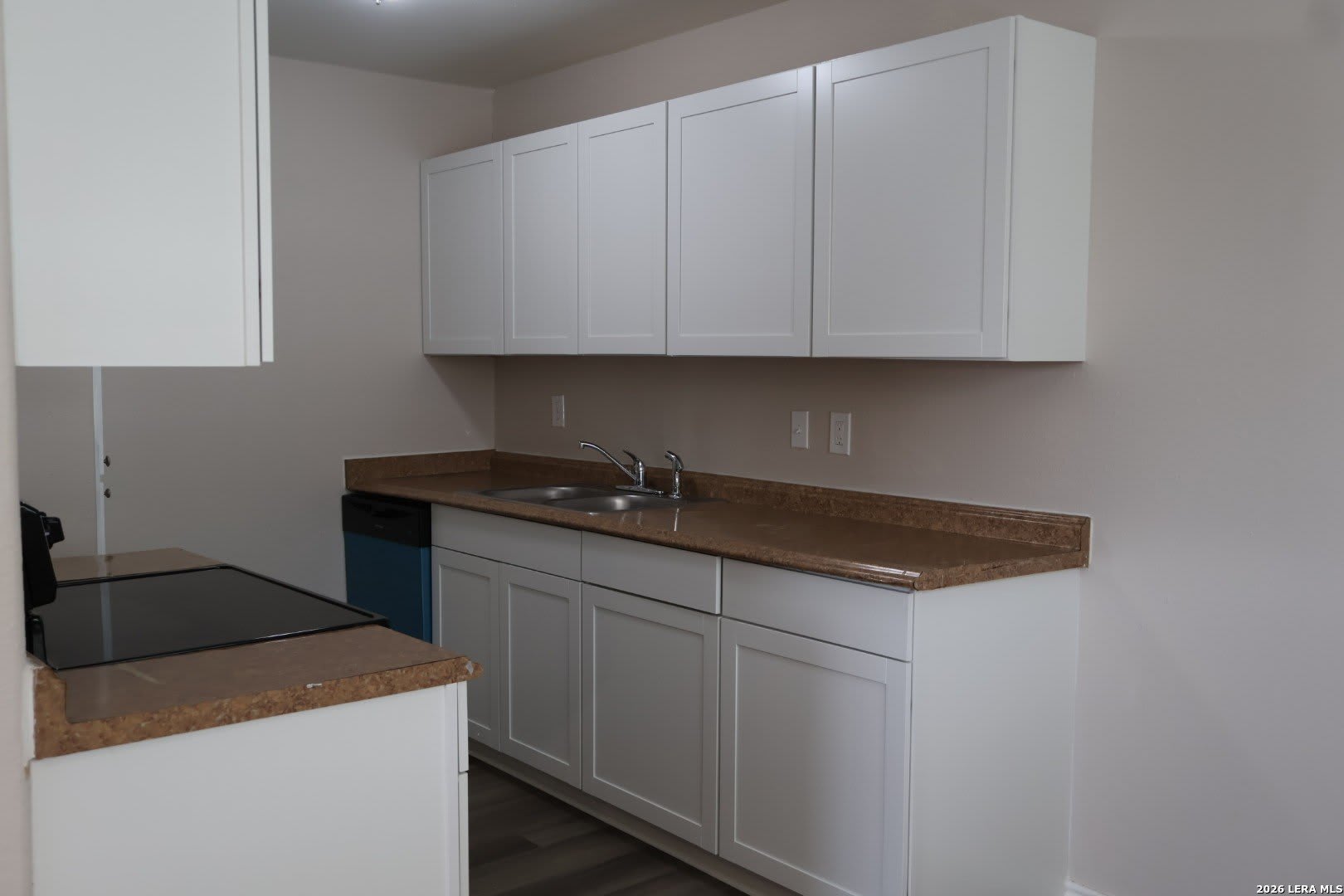 7110 GLEN TER – photo 1
