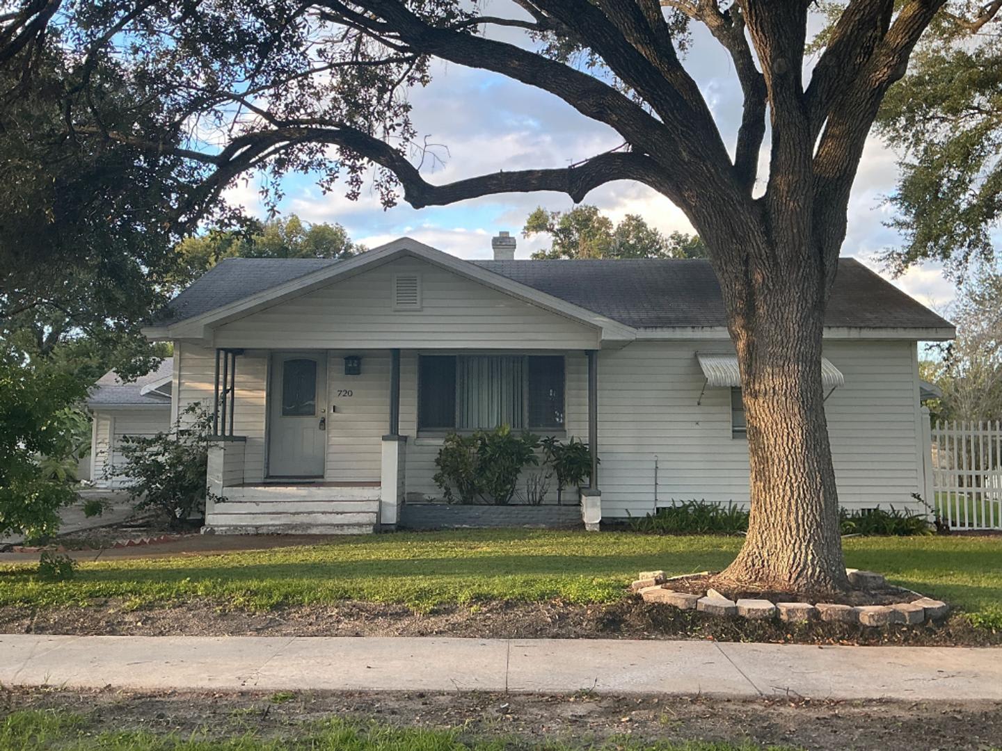 Single-Family Home – photo 1