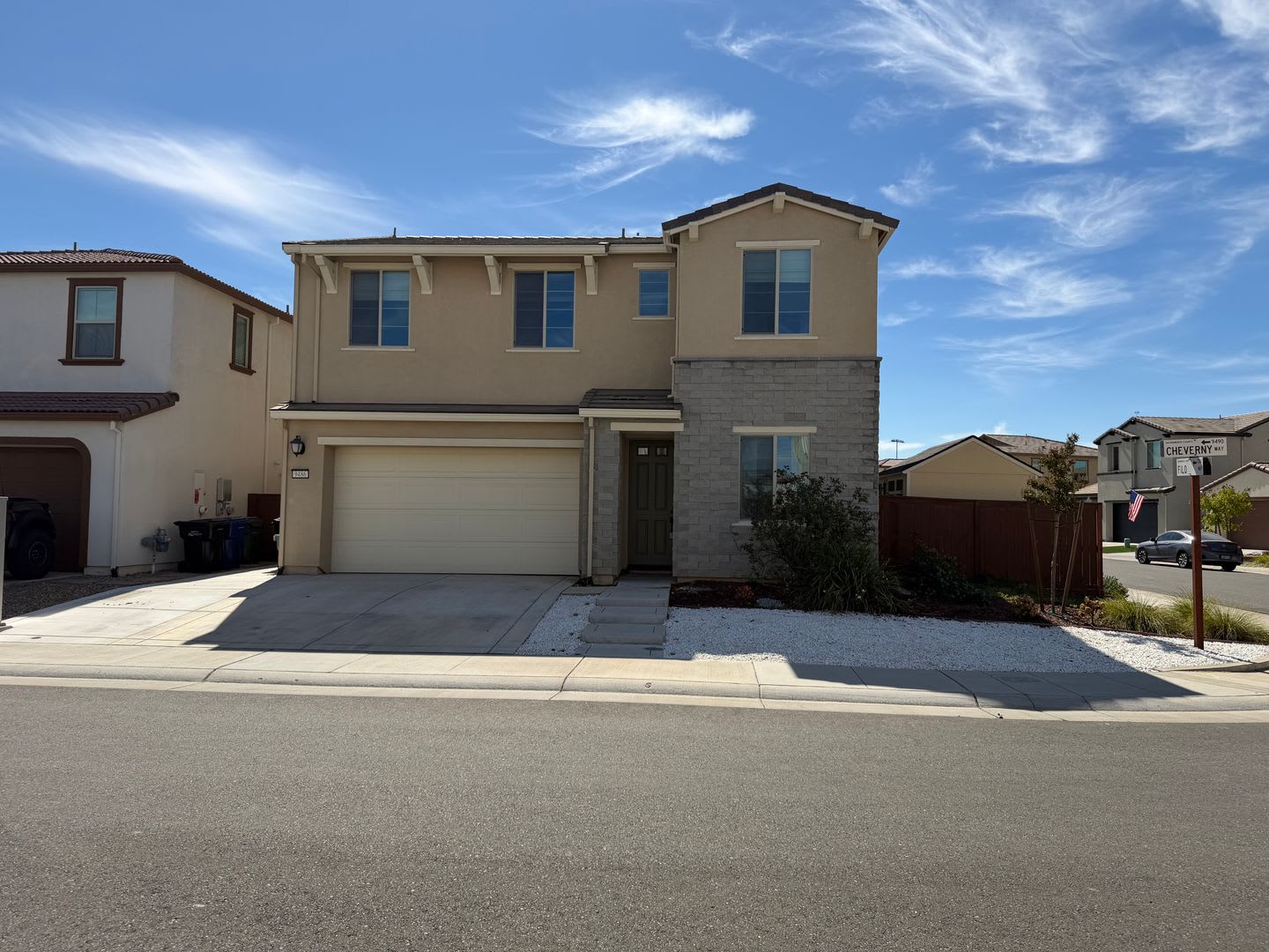 Clean 4 Bedroom 3 Bathroom 2018 sqft. Home for Lease in Elk Grove. – photo 1 of 32