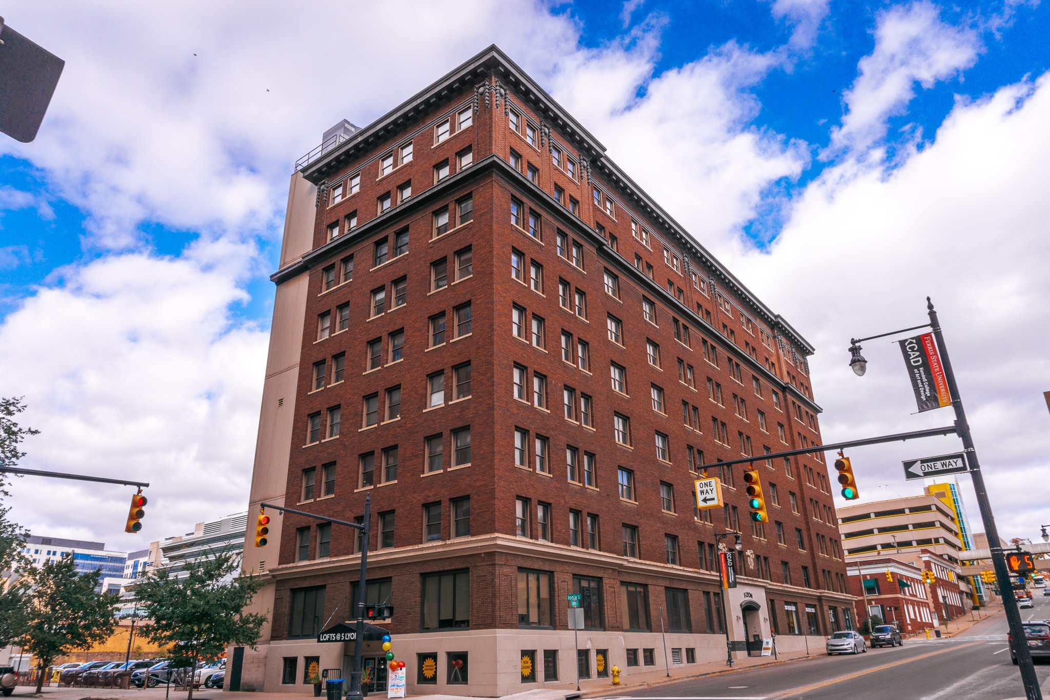 The Lofts at 5 Lyon – photo 1 of 14