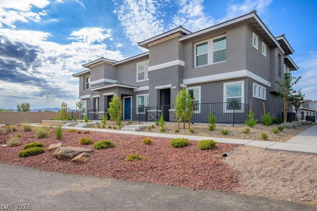 482 Golden Myna Avenue – photo 1