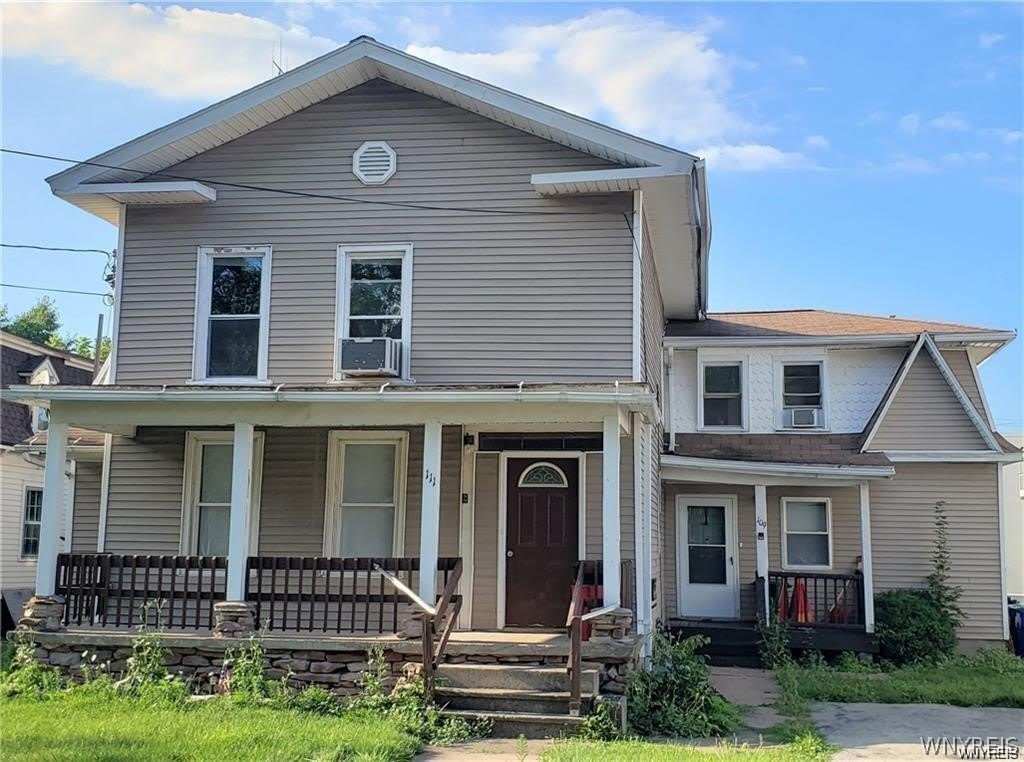 109 W. Bank St.#A W Bank Street – photo 1 of 10