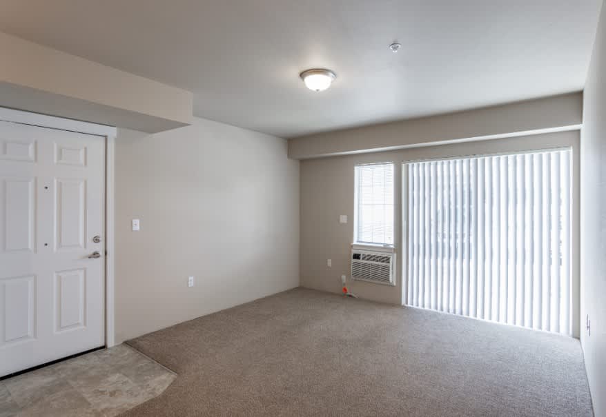 15413 East 4th Avenue – photo 1