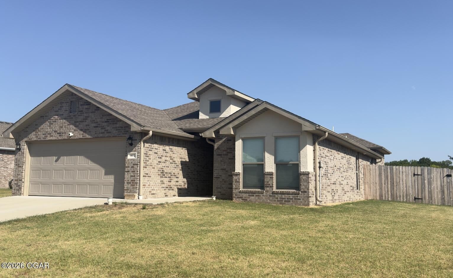 812 Delaney Drive – photo 1 of 18