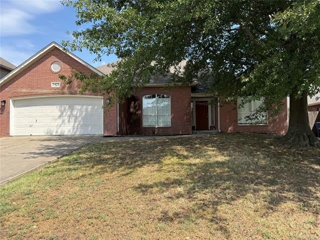 7425 S 107th E Avenue W – photo 1