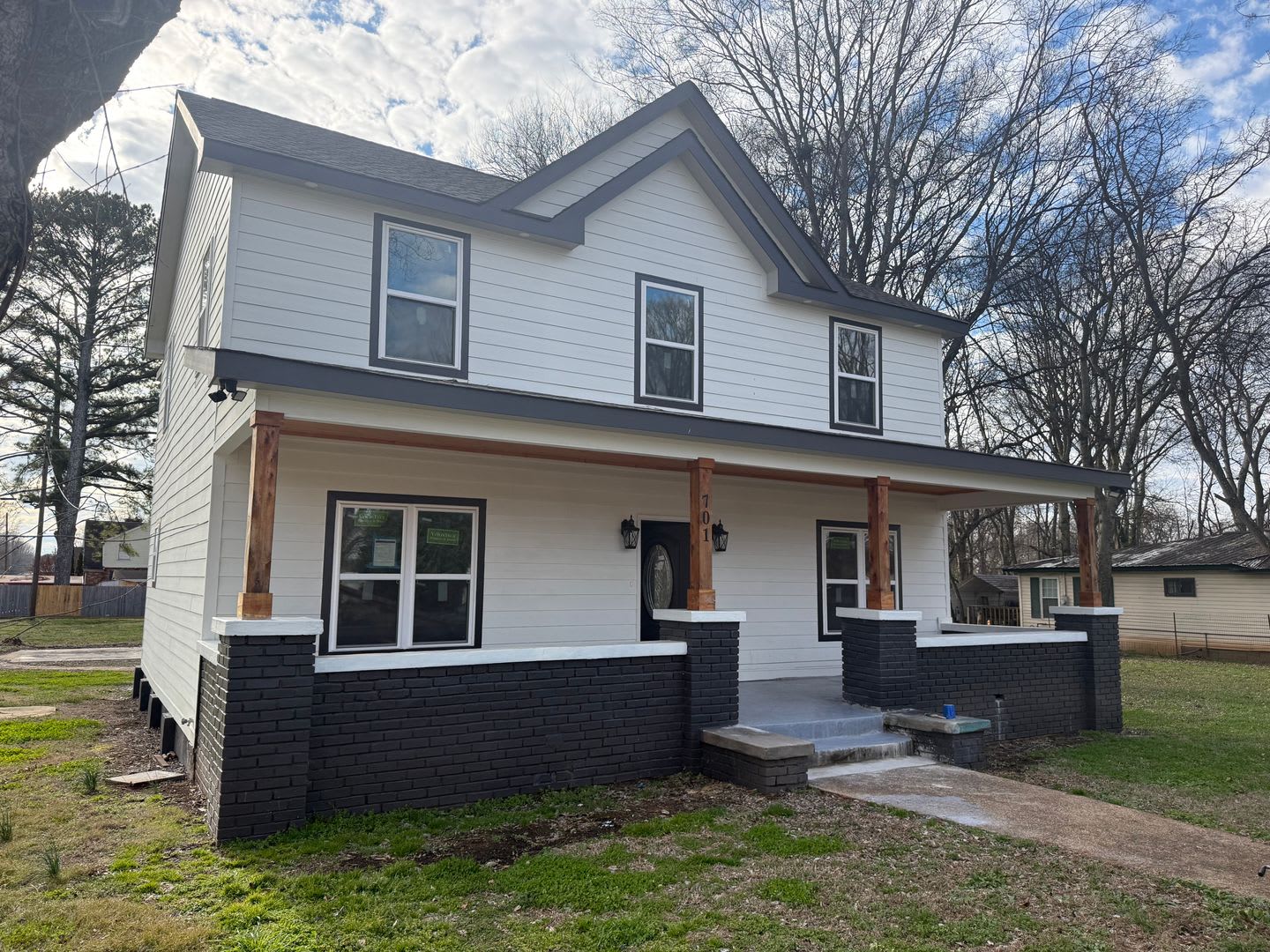 4 Bedroom 2 5 Bathroom Home Available – photo 1 of 30