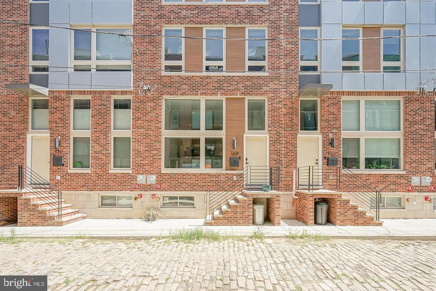 1309 S WOODSTOCK Street – photo 1