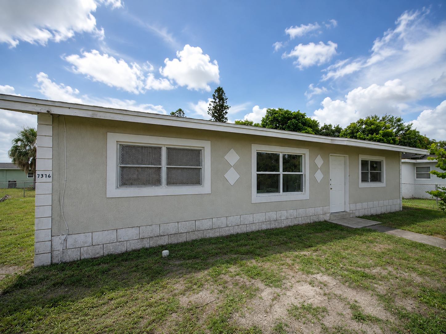 1776 N Meador Ct – photo 1