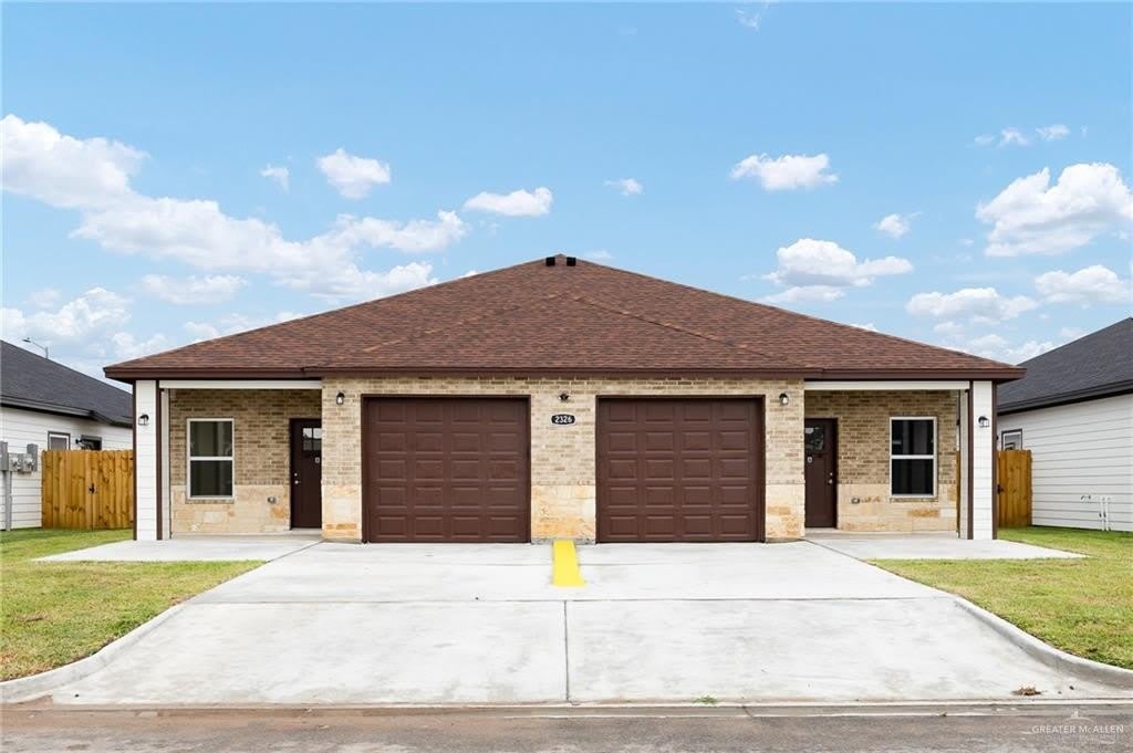 2225 S Valley Circle – photo 1 of 12