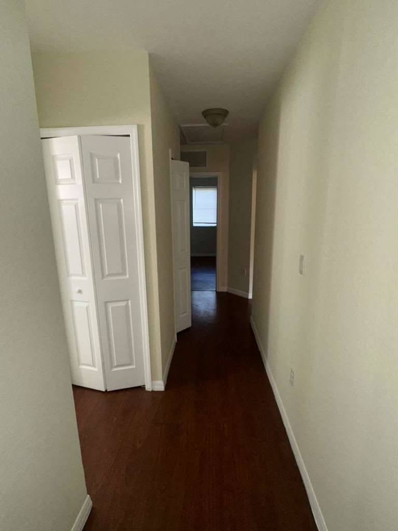 Move-In Ready 3BR/2BA Townhome in Florida City – photo 1