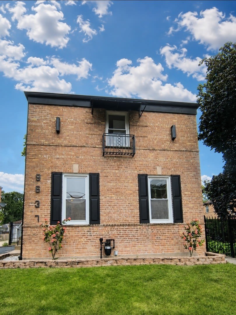 9637 S Wood Street – photo 1