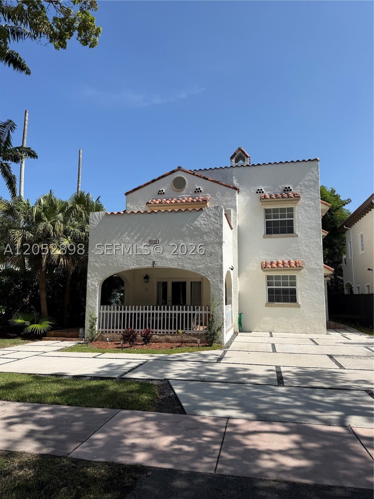 502 Madeira Ave – photo 1 of 19