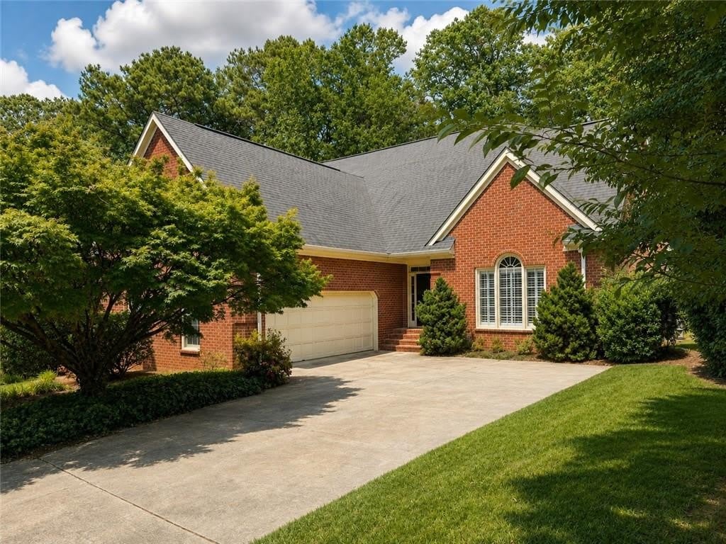 3795 Ashford Trail NE – photo 1