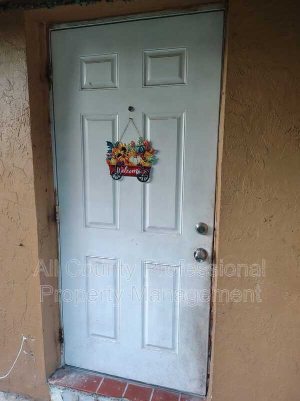 2023 SW 29th Ave – photo 1