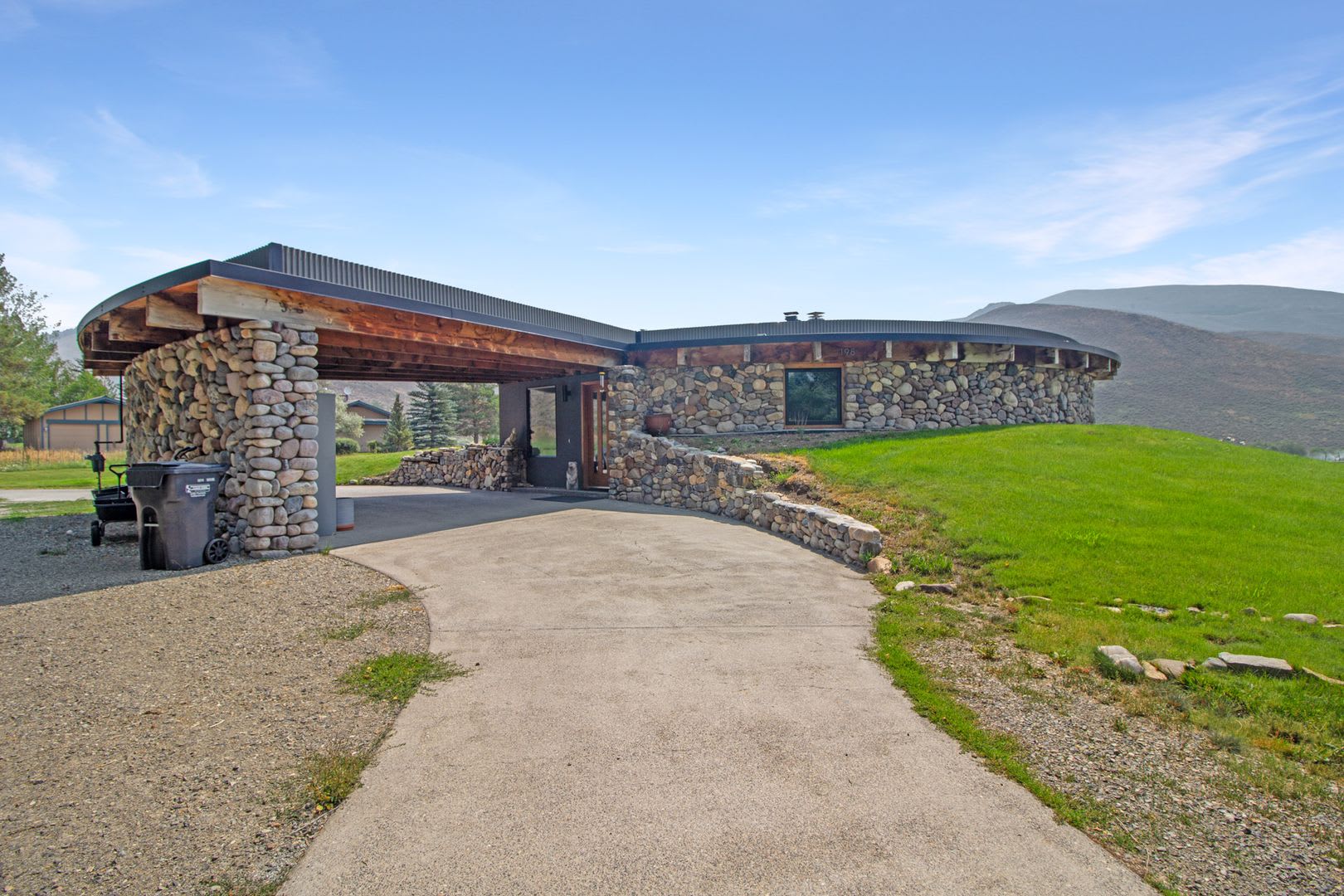 A One Of A Kind Architectural Retreat Tucked Into The Privacy Of The Indian Creek Neighborhood In Hailey Idaho – photo 1 of 7
