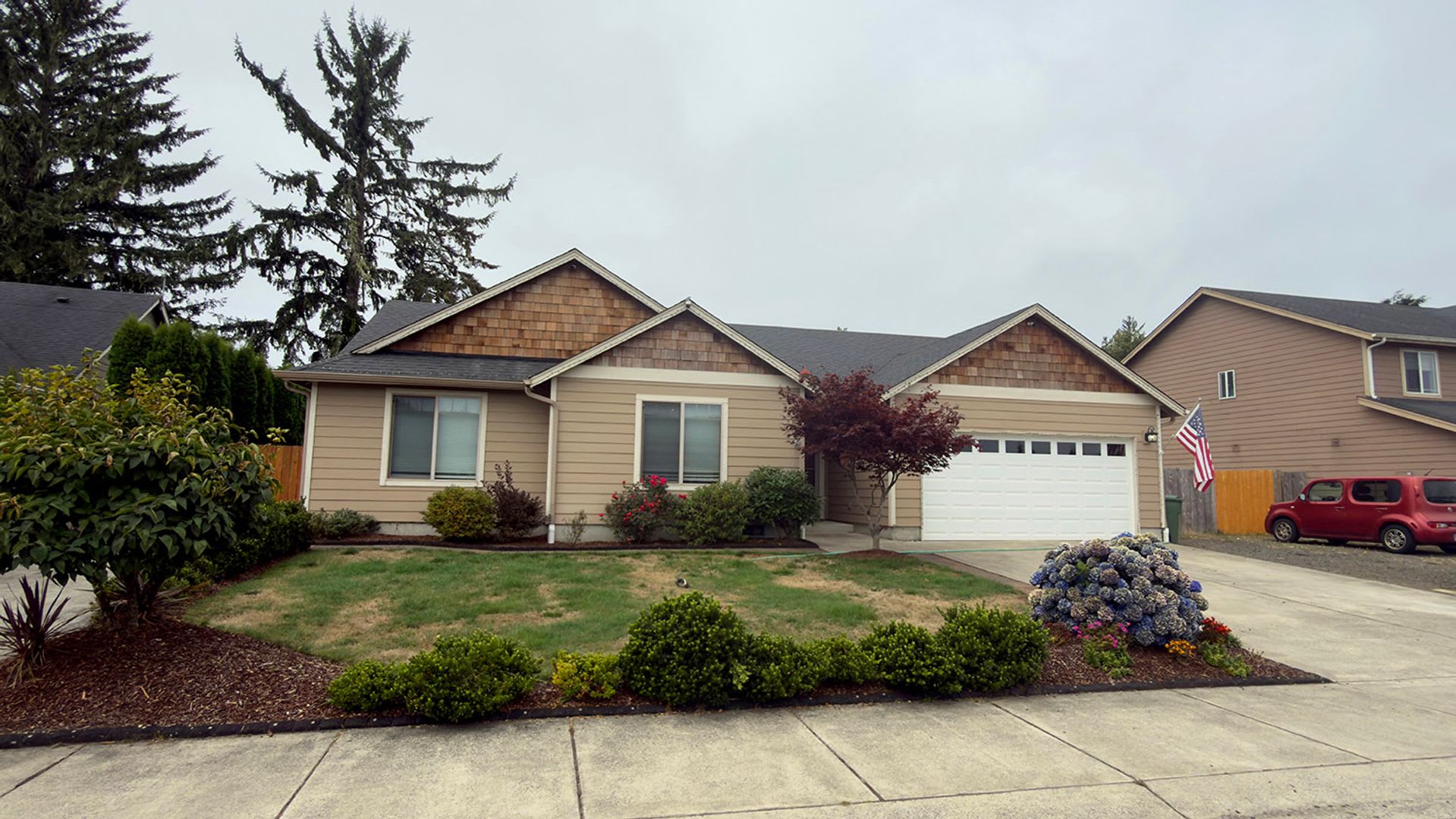 355 Sw Kalmia Ave Warrenton Or 97146 – photo 1 of 54