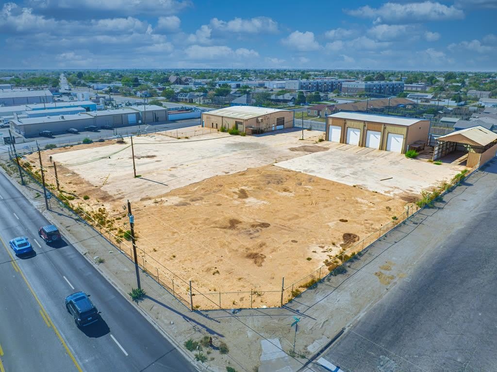 1622 W 2nd St – photo 1