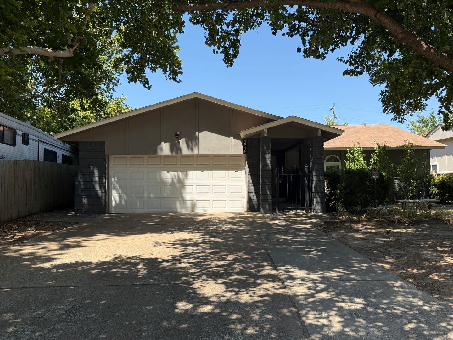Luxurious 3 bd 2 ba on South Peoria – photo 1