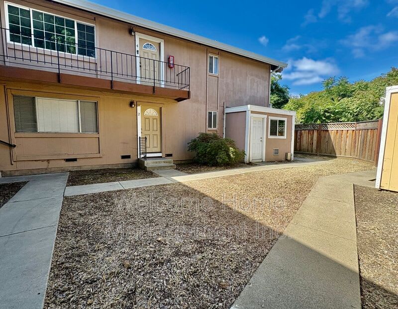 2225 Hillsborough Ct – photo 1