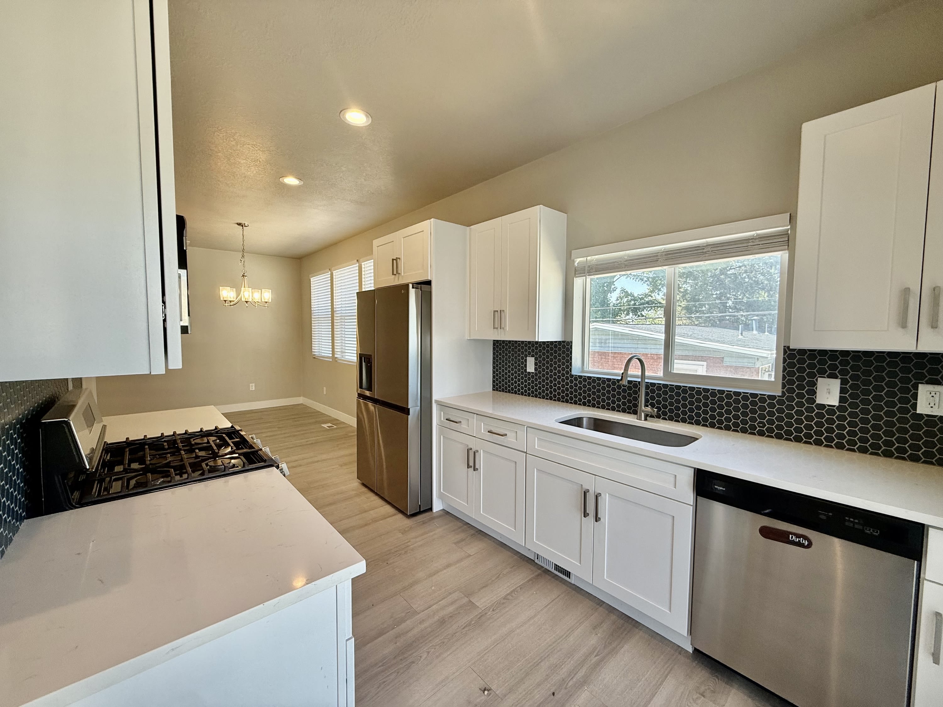 6871 South 190 EastUnit B – photo 1