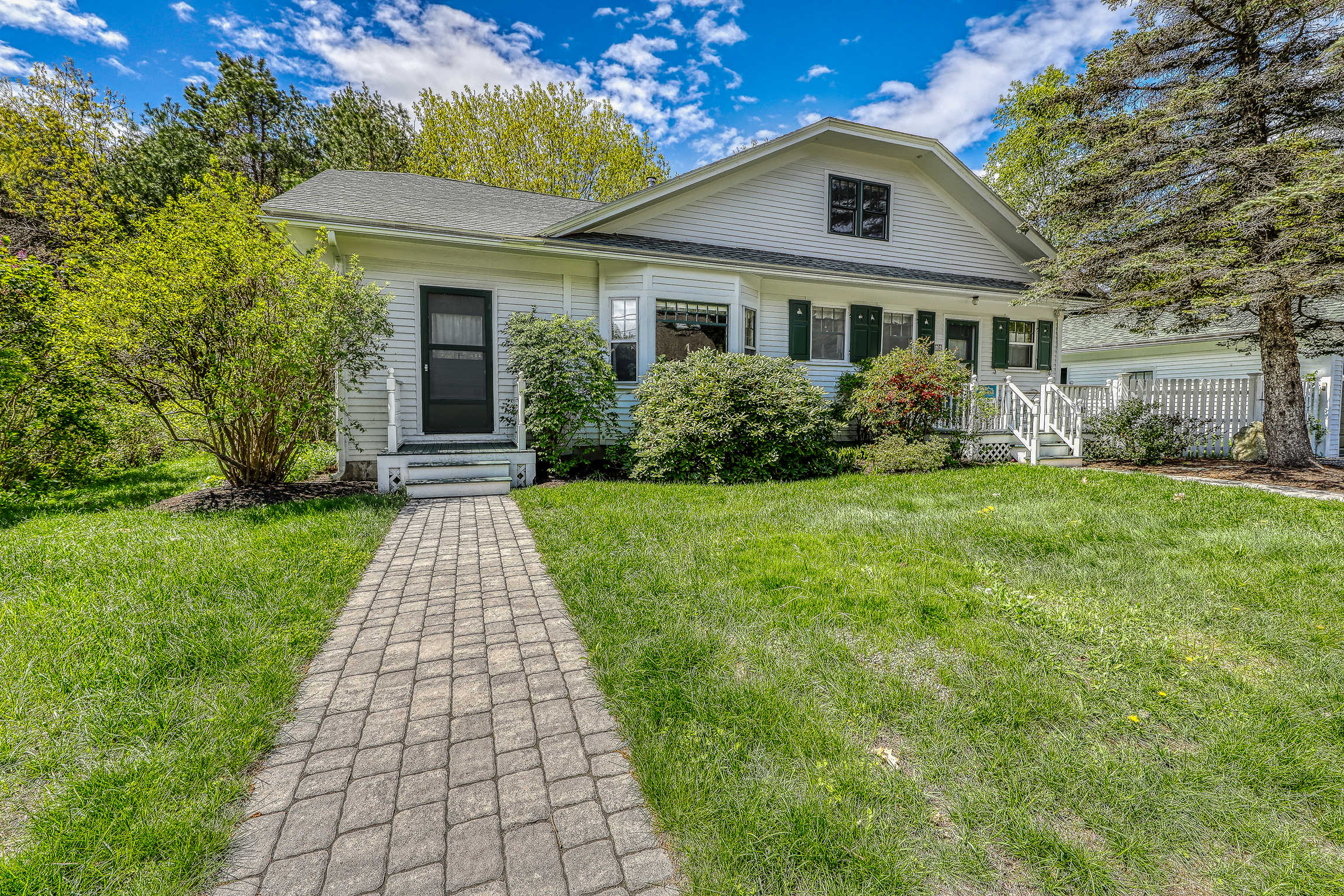 66 Riverbank Rd – photo 1 of 168