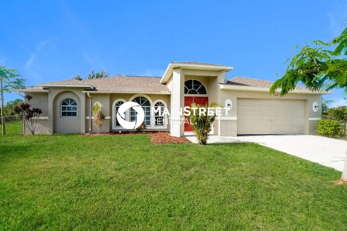1124 Northeast 32nd Lane – photo 1