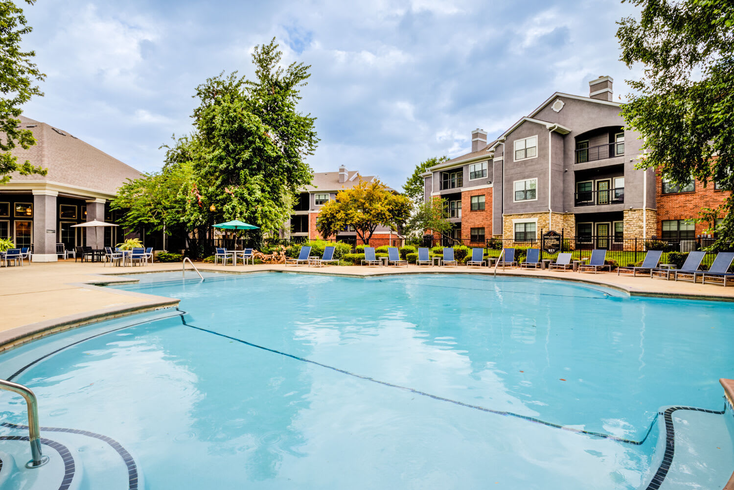 Glen at Polo Park – photo 1