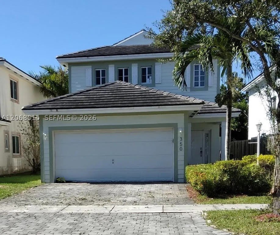 350 NE 31st Ter – photo 1