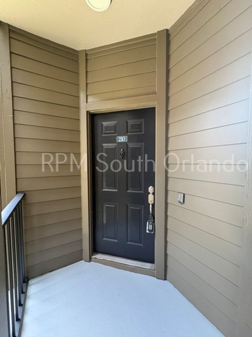 2 Bedroom 1 Bathroom In Longwood – photo 1 of 11