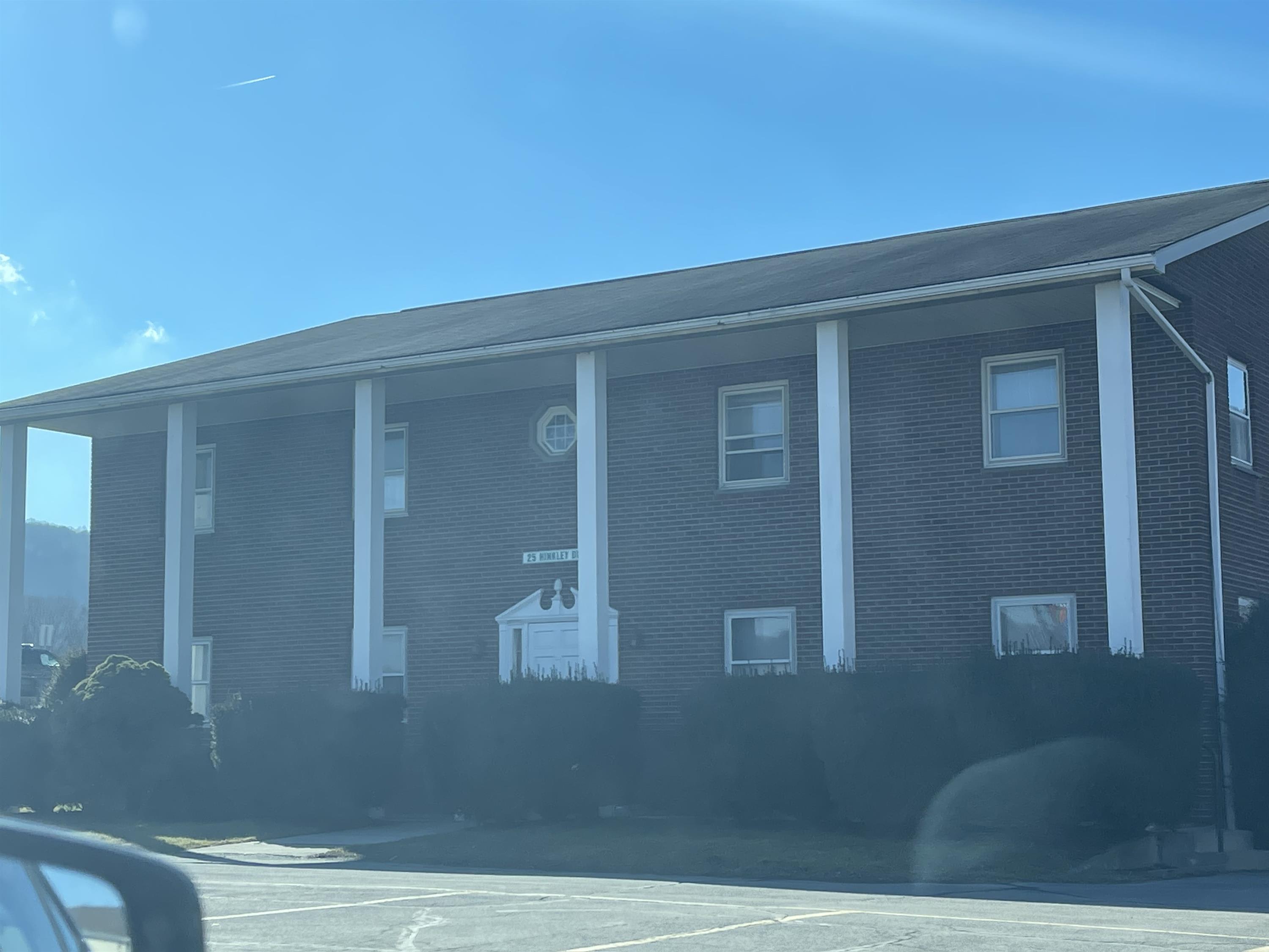 25 Hinkley Drive – photo 1 of 8