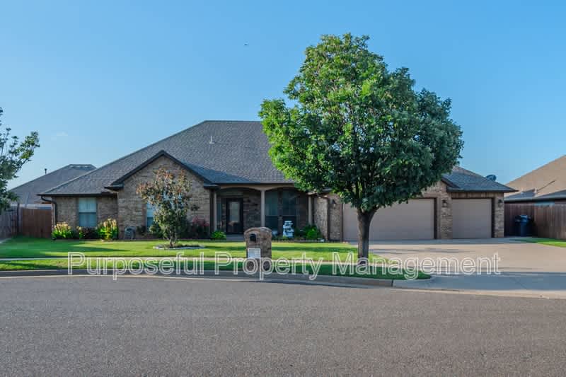8833 Northwest 114th Circle – photo 1
