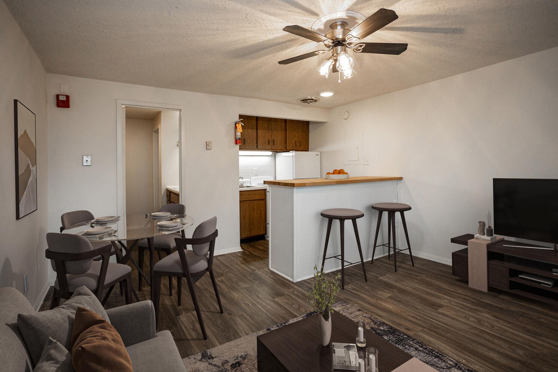 Windsor Court Apartments – photo 1