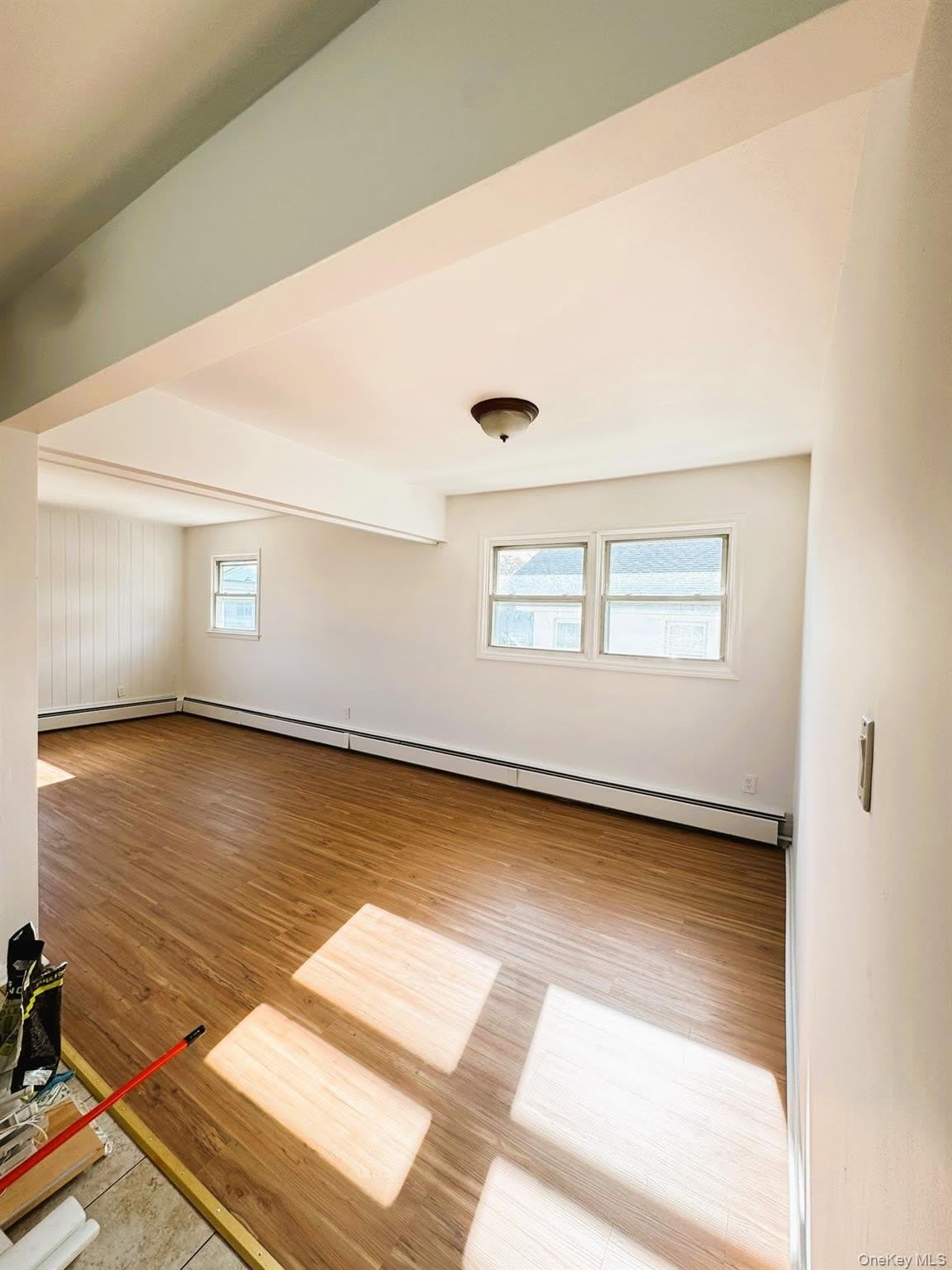 131 Roslyn Road – photo 1 of 17