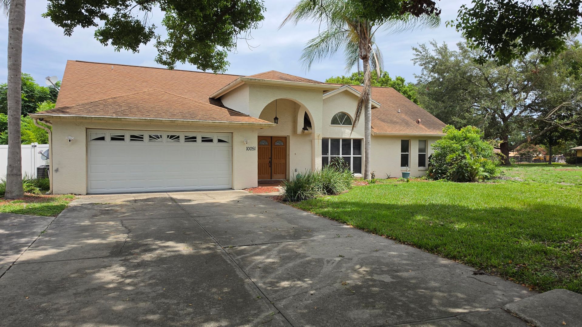 3 Bed, 3 Bath, 2 Car garage. – photo 1 of 36