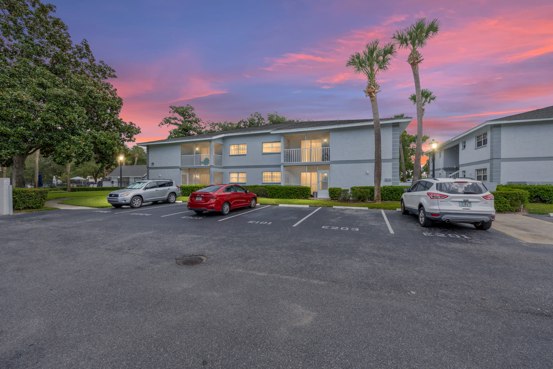 588 Fairways LaneApt E101 – photo 1 of 9