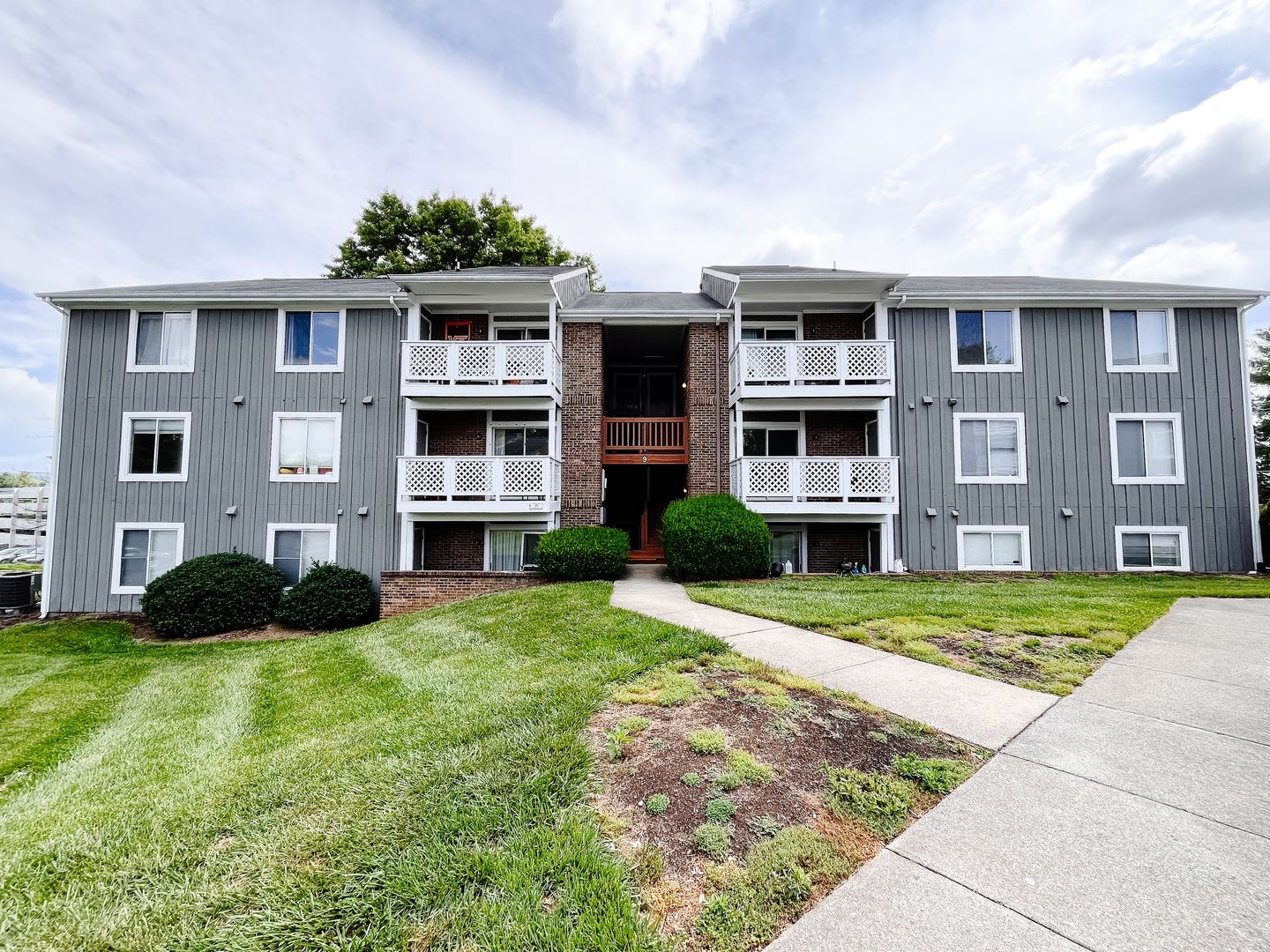 3 Bedroom 2 Bath Condo – photo 1