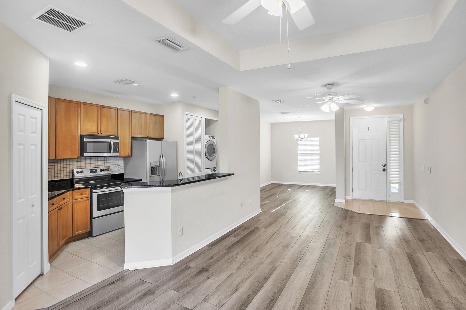 Welcome to this 2 bedroom, 2 bathroom condo in the wonderful community of Palencia. – photo 1