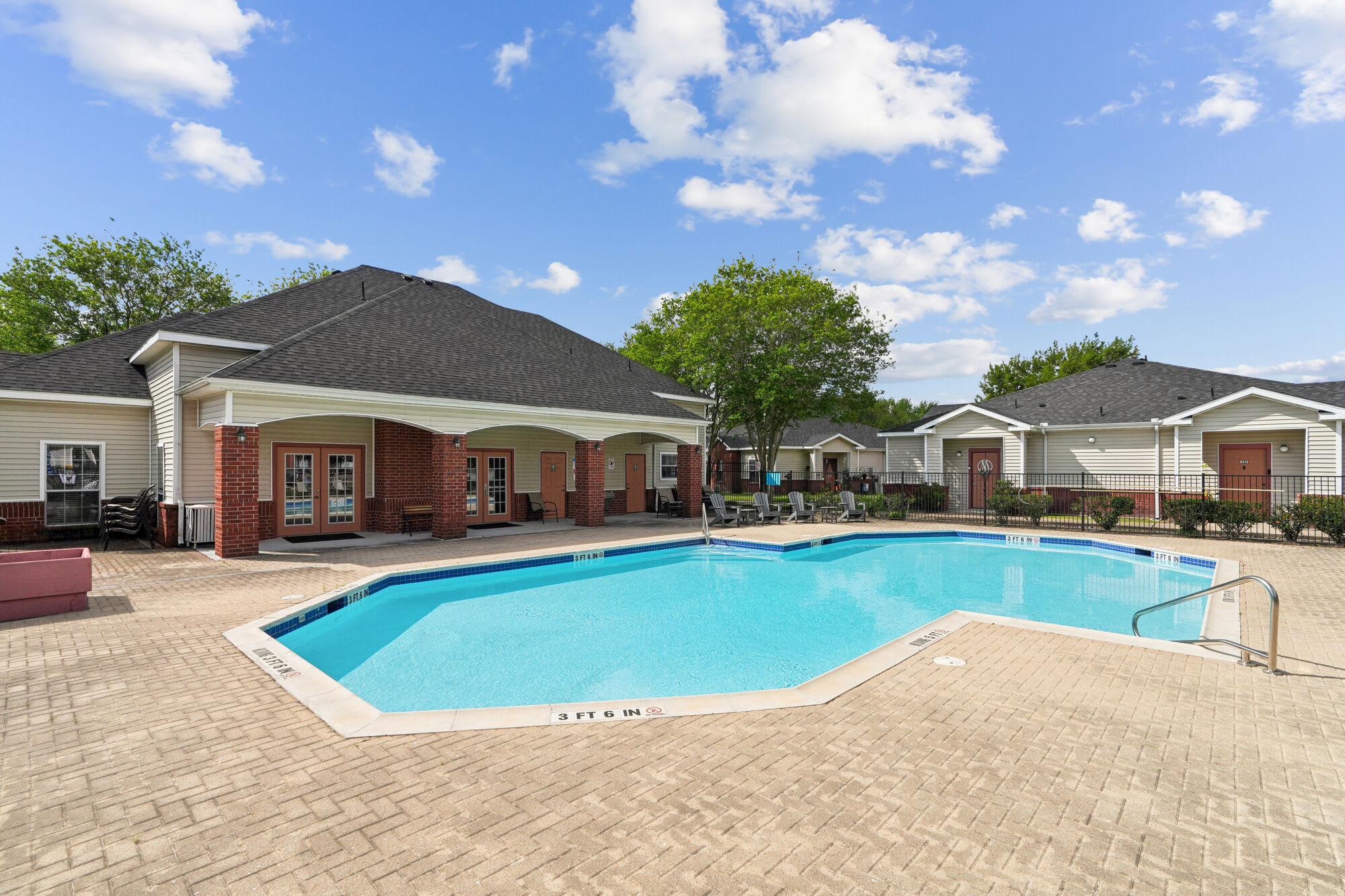 Laurel Point Senior And Affordable Housing – photo 1
