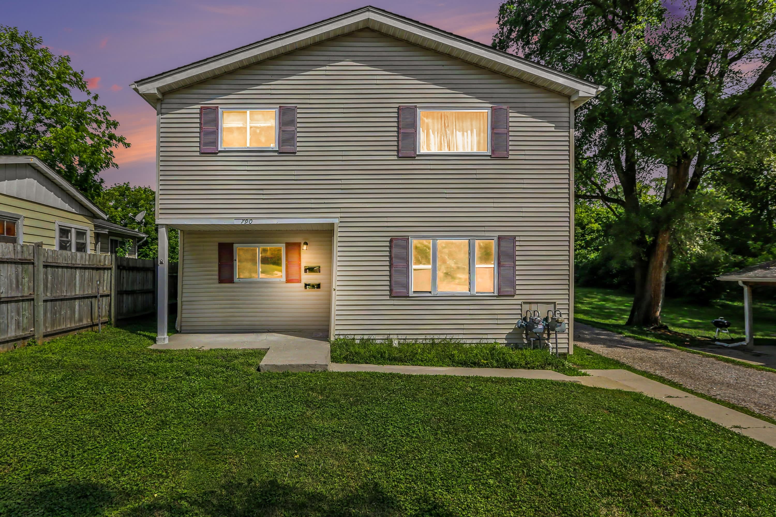 790 Harriet Street 1 – photo 1 of 106