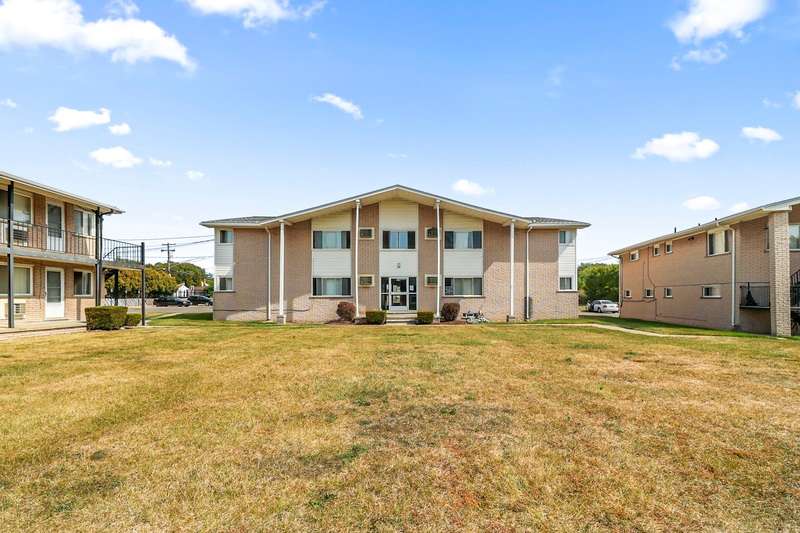 580 Harrison Boulevard – photo 1 of 7