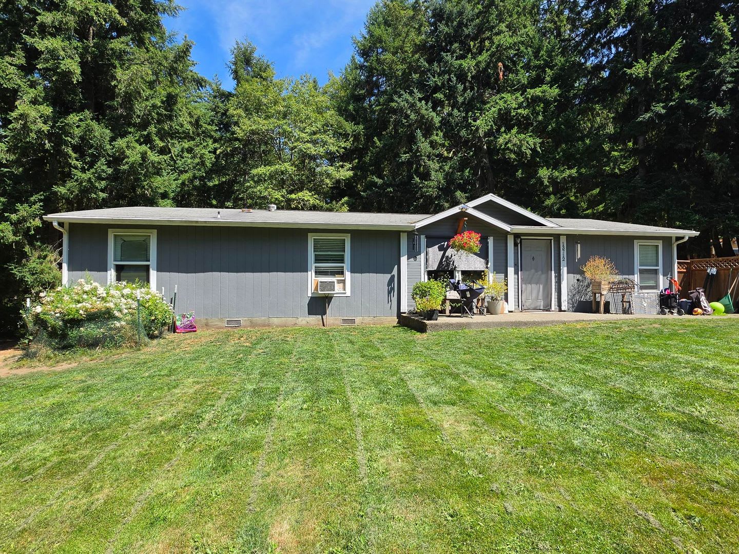 Spacious 3BR Rambler with Large Shop & Office! – photo 1