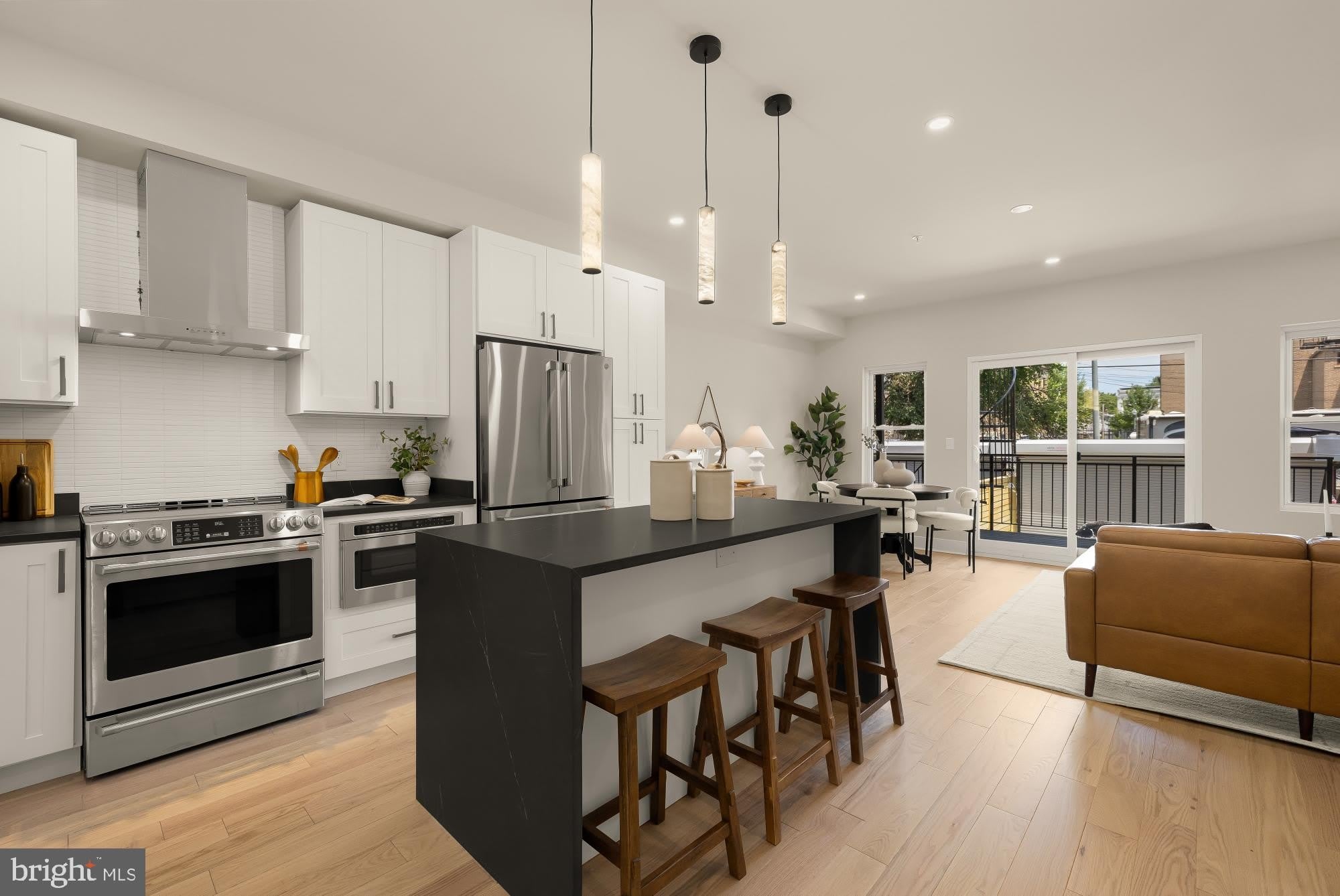 1128 MORSE Street NE – photo 1