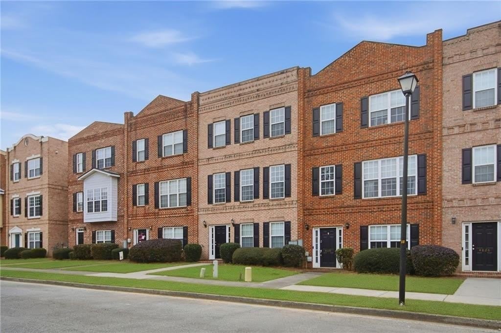 4830 Liberty Plaza – photo 1 of 247