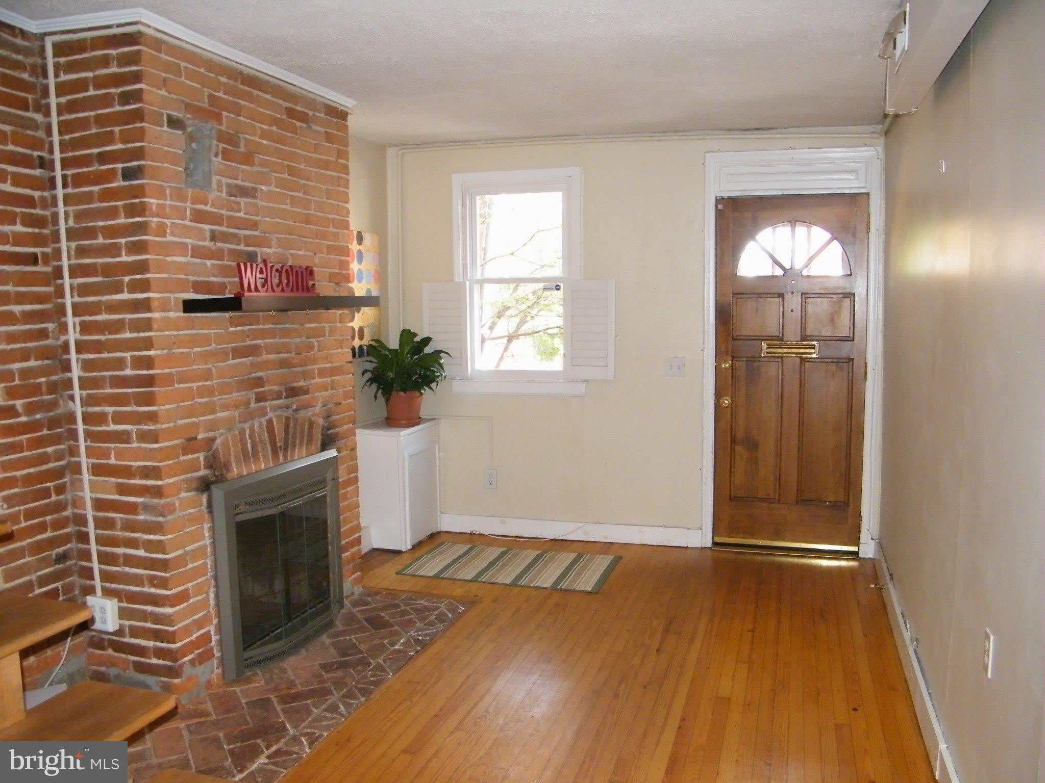 111 E GITTINGS Street – photo 1